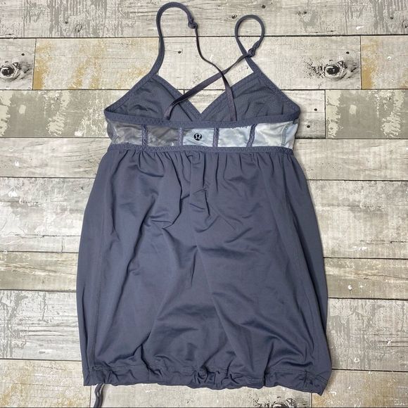 Lululemon Rehearsal Tank
Black / White Coal Tinted Canvas Super - Picture 9 of 12